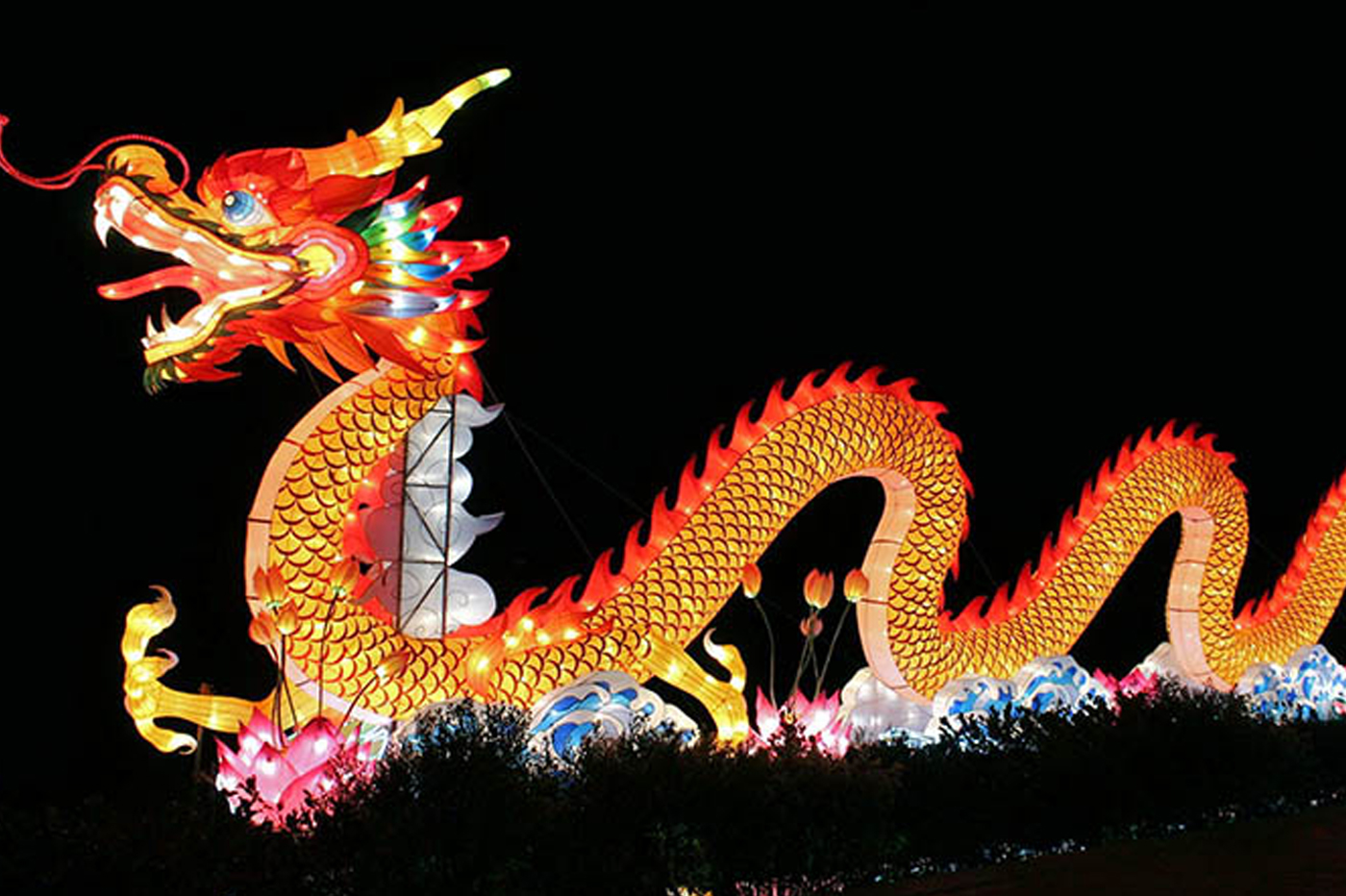 The Chinese Lantern Festival might be the most beautiful holiday lights  show you've ever seen