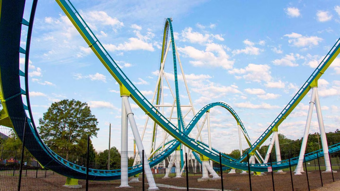 Intimidator - Carowinds (Charlotte, North Carolina, United States)