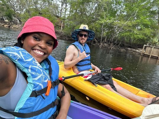 Escape River Island couple kayaking the Waccamaw River
