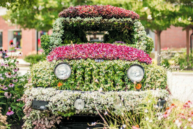 Jeep topiary display from SC Festival of Flowers