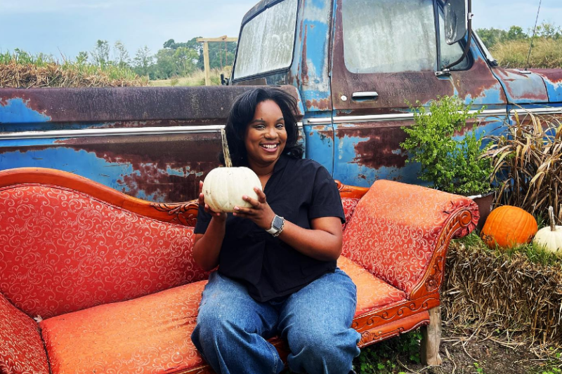 Pose by the “Blue Bomb” at Humphrey Farms | BurgawPhoto credit @topsailtalk 