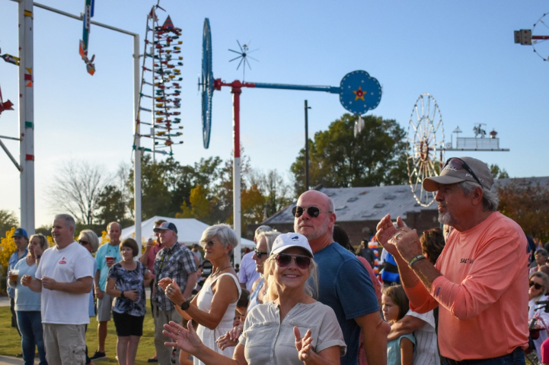 Street dancing at the NC Whirligig Festival | Wilson, NC -- one of our favorite fall 2024 events