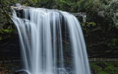 6 Stunning Waterfalls in North Carolina You Need to See