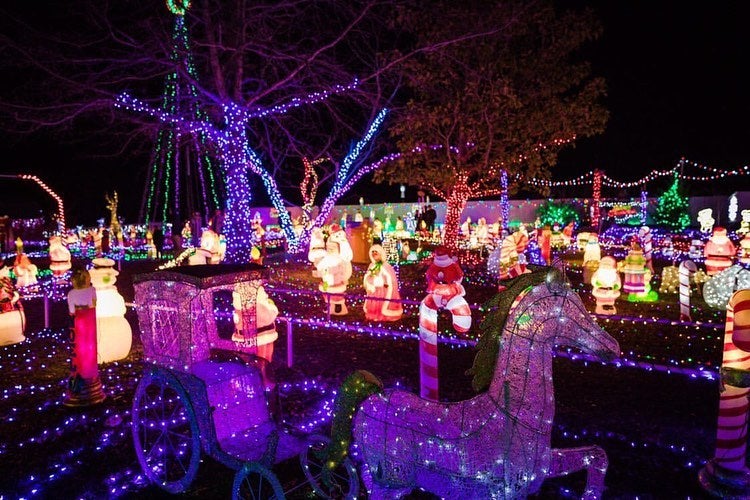 Lake Linda's Christmas Lights