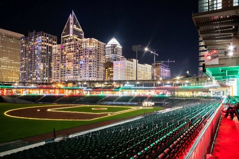 charlottechristmasvillge_Iz0H9yuf-e1688932692804 (1)